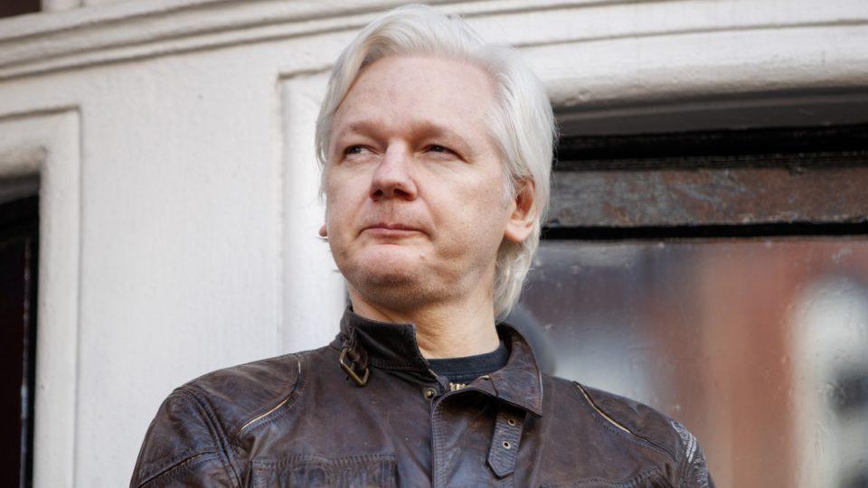 WikiLeaks Veteran: I 'Cooperated' With Feds 'in Exchange WikiLeaks Veteran: I 'Cooperated' With Feds 'in Exchange